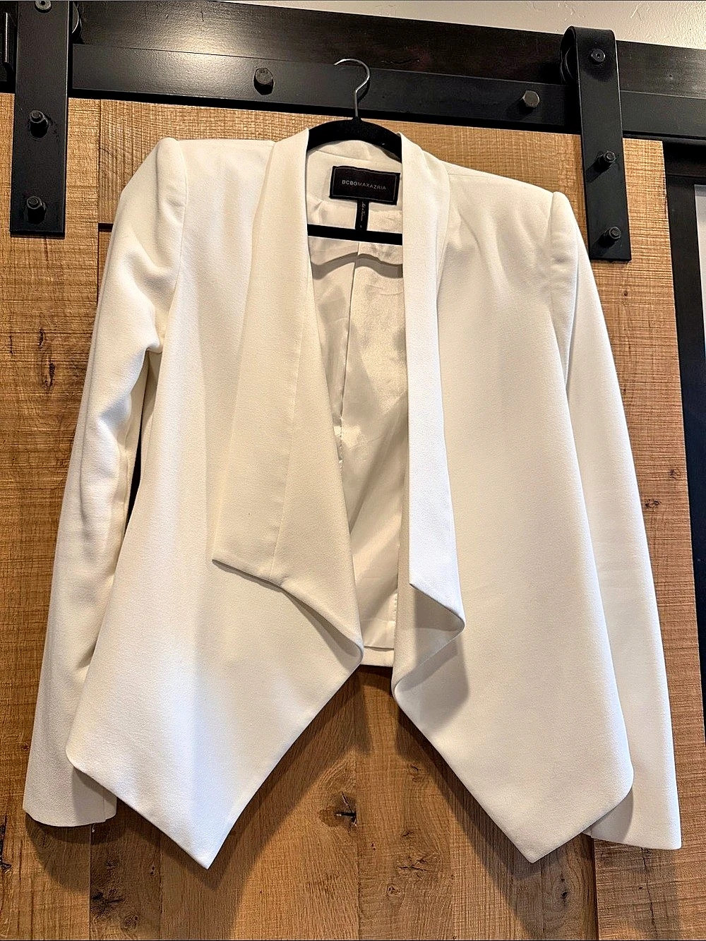 BCBGMAXAZRIA White Open Front Blazer